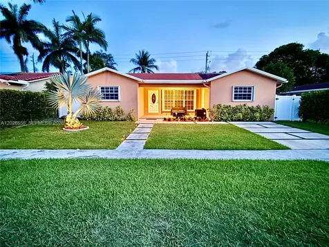 206 SE 3rd Place Dania Beach FL 33004