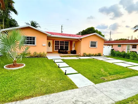 206 SE 3rd Place Dania Beach FL 33004