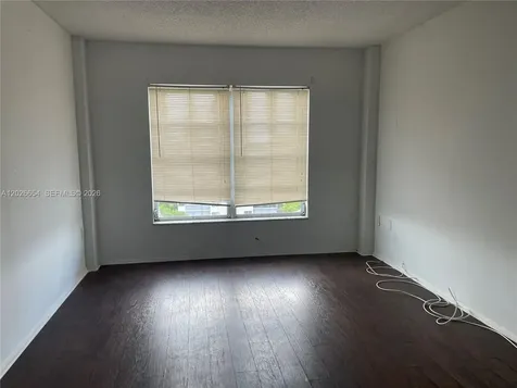 4174 Inverrary Drive Lauderhill FL 33319
