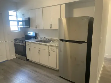 1833 NW 41st Street Miami FL 33142