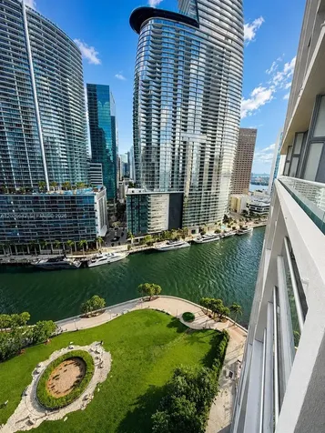 475 Brickell Avenue Miami FL 33131