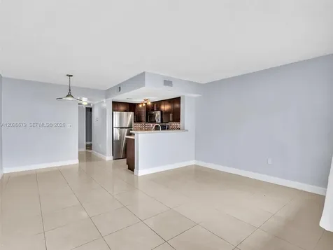 8695 NW 6th Lane Miami FL 33126