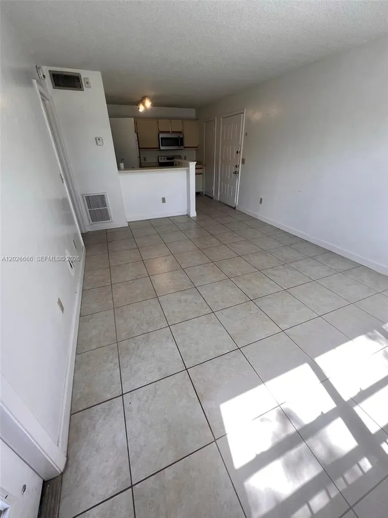 4581 W Mcnab Road Pompano Beach FL 33069