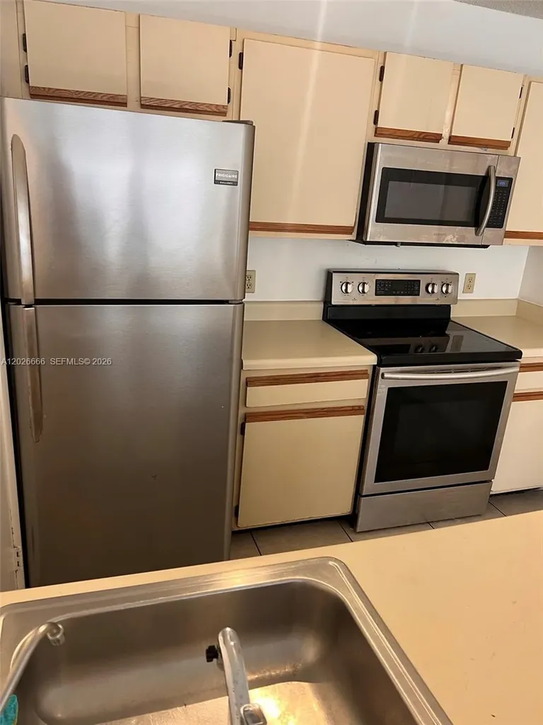 4581 W Mcnab Road Pompano Beach FL 33069