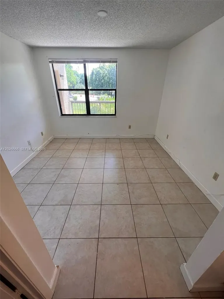 4581 W Mcnab Road Pompano Beach FL 33069