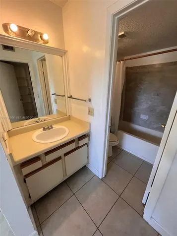 4581 W Mcnab Road Pompano Beach FL 33069