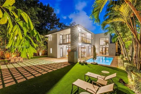 7621 SW 59th Court South Miami FL 33143