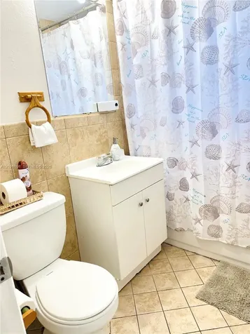 411 SW 10th Terrace Hallandale Beach FL 33009