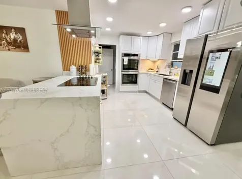411 SW 10th Terrace Hallandale Beach FL 33009