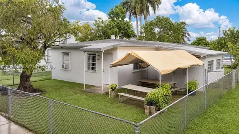 69 NW 5th Street Homestead FL 33030