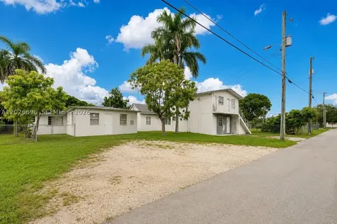 69 NW 5th Street Homestead FL 33030