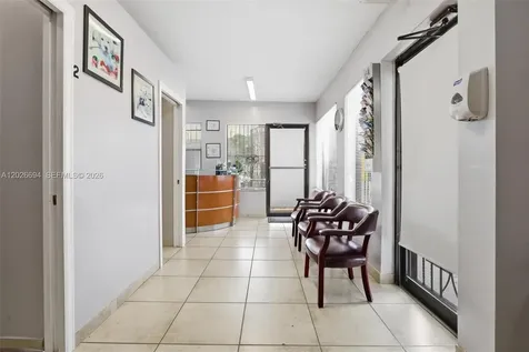 3240 NW 7th Street Miami FL 33125