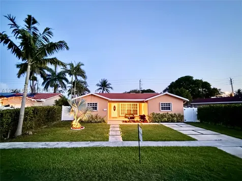 206 SE 3rd Place Dania Beach FL 33004