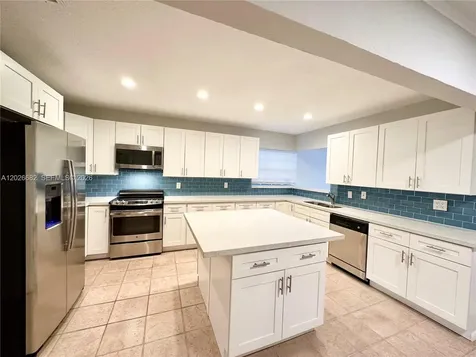 206 SE 3rd Place Dania Beach FL 33004
