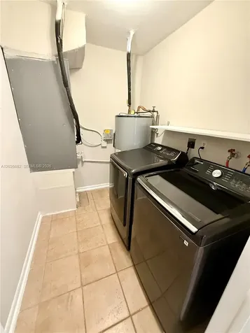 206 SE 3rd Place Dania Beach FL 33004