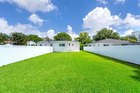 2810 SW 26th Street Miami FL 33133