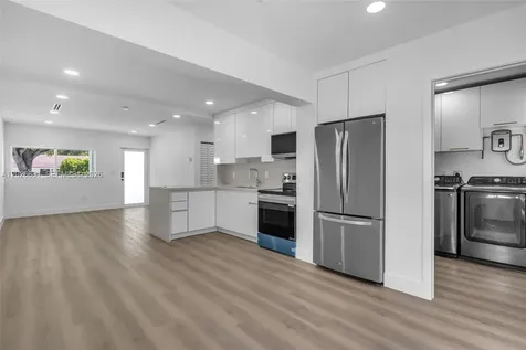 2810 SW 26th Street Miami FL 33133