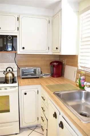 9461 Sunrise Lakes Boulevard Sunrise FL 33322