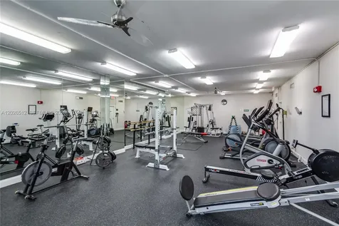 2655 Collins Avenue Miami Beach FL 33140