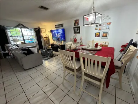 10428 NW 3rd Street Pembroke Pines FL 33026
