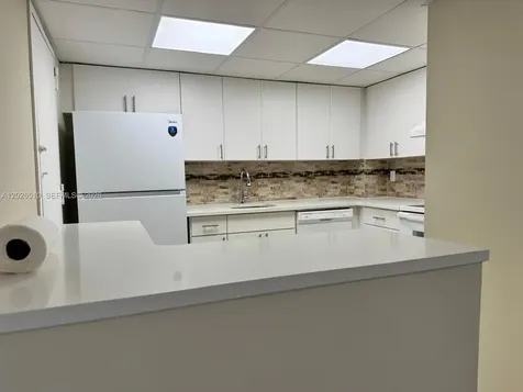 401 Golden Isles Drive Hallandale Beach FL 33009