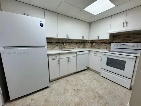 401 Golden Isles Drive Hallandale Beach FL 33009
