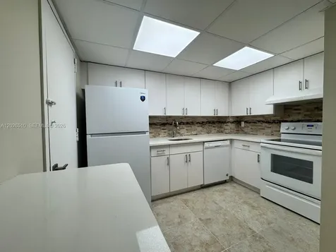 401 Golden Isles Drive Hallandale Beach FL 33009