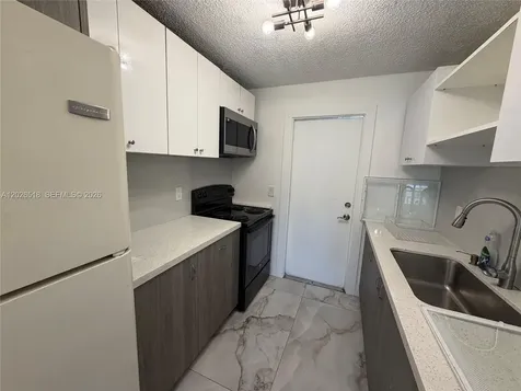 5911 NW 19th Court Lauderhill FL 33313