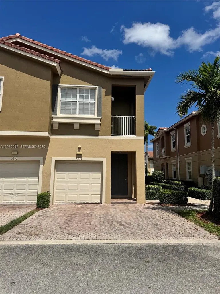 5819 Hampton Hills Boulevard Tamarac FL 33321