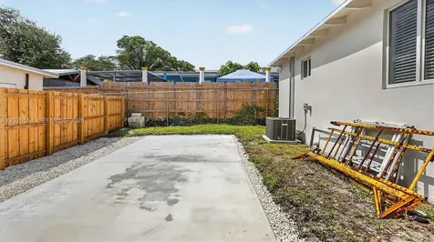 7612 NW 4th Avenue Miami FL 33150