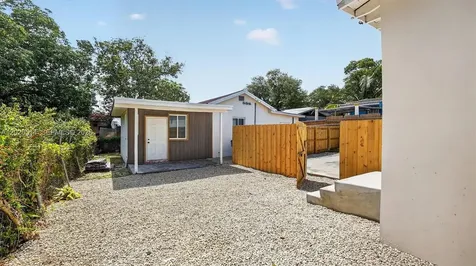 7612 NW 4th Avenue Miami FL 33150