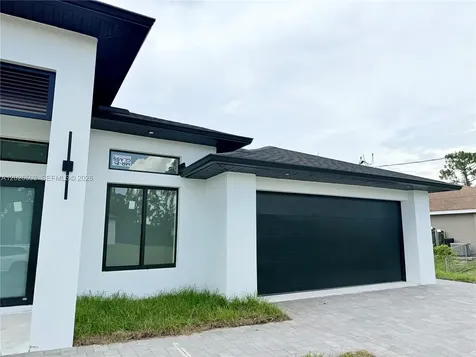 705 Colyer Street E Lehigh Acres FL 33974