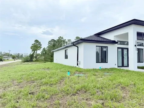 705 Colyer Street E Lehigh Acres FL 33974