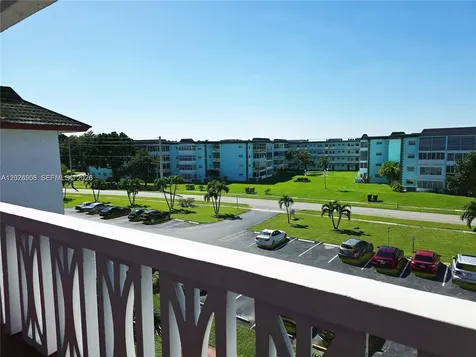 4140 NW 44th Avenue Lauderdale Lakes FL 33319