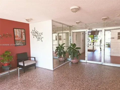 4140 NW 44th Avenue Lauderdale Lakes FL 33319