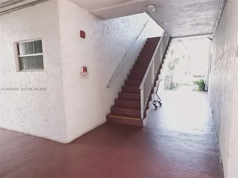 4140 NW 44th Avenue Lauderdale Lakes FL 33319