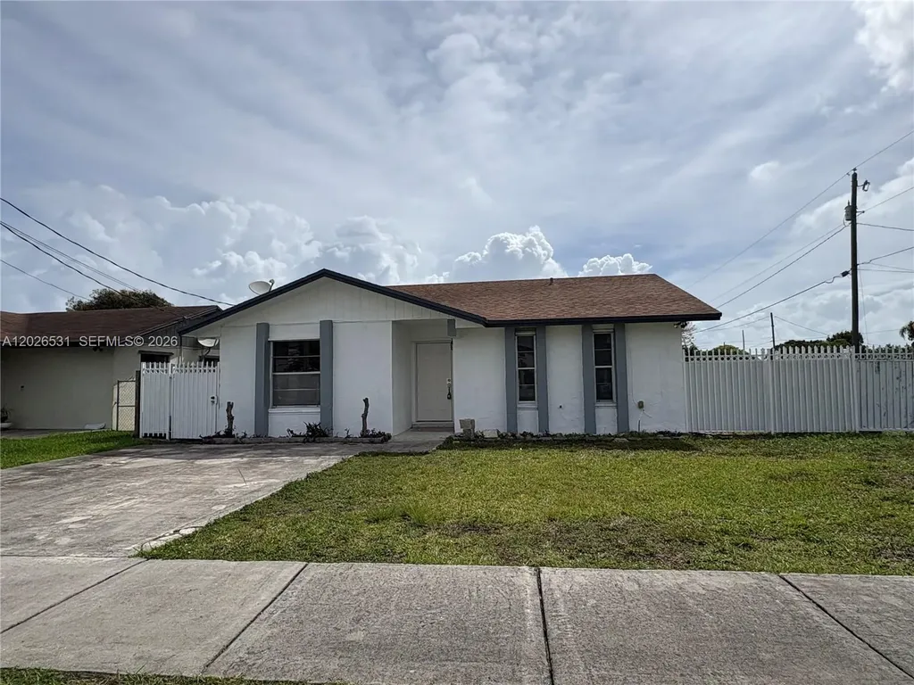 17995 SW 105th Avenue Miami FL 33157