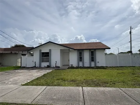 17995 SW 105th Avenue Miami FL 33157
