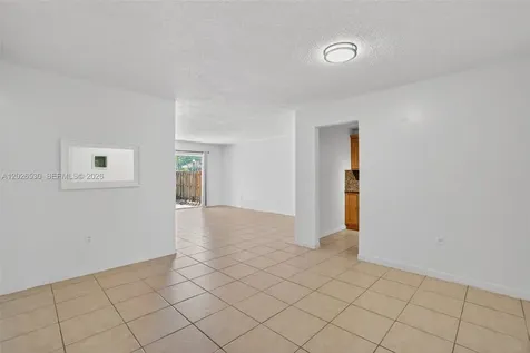 6904 N Kendall Drive Pinecrest FL 33156