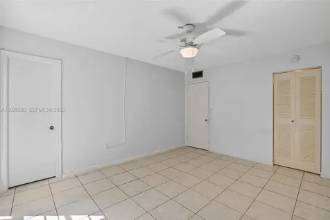 6904 N Kendall Drive Pinecrest FL 33156