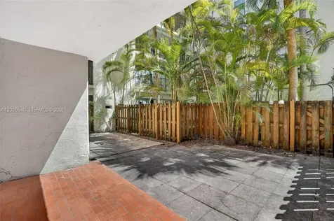 6904 N Kendall Drive Pinecrest FL 33156