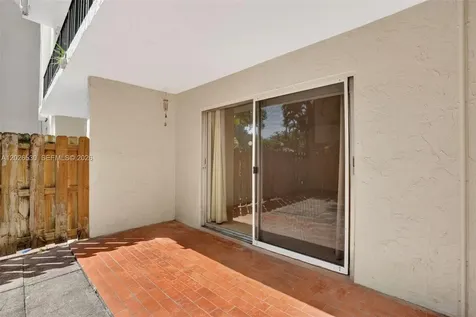 6904 N Kendall Drive Pinecrest FL 33156