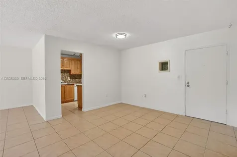 6904 N Kendall Drive Pinecrest FL 33156