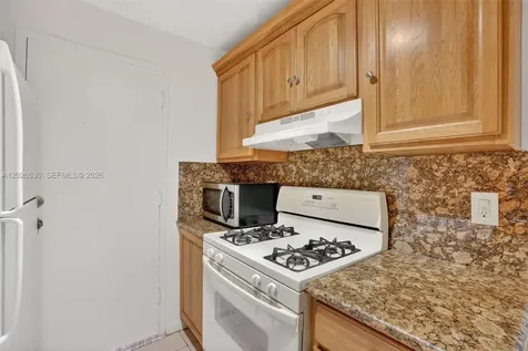 6904 N Kendall Drive Pinecrest FL 33156