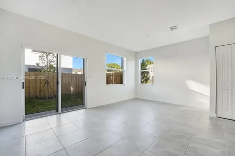 1716 SE 26th Road Homestead FL 33035