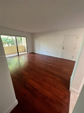 10415 N Kendall Drive Miami FL 33176