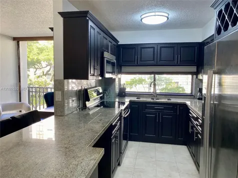 17011 N Bay Road Sunny Isles Beach FL 33160