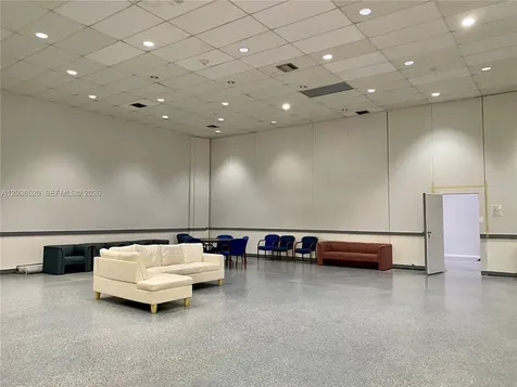 17011 N Bay Road Sunny Isles Beach FL 33160