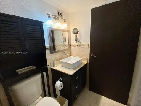 17011 N Bay Road Sunny Isles Beach FL 33160
