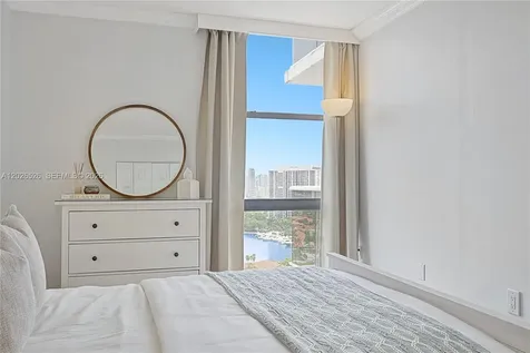 3625 N Country Club Drive Aventura FL 33180